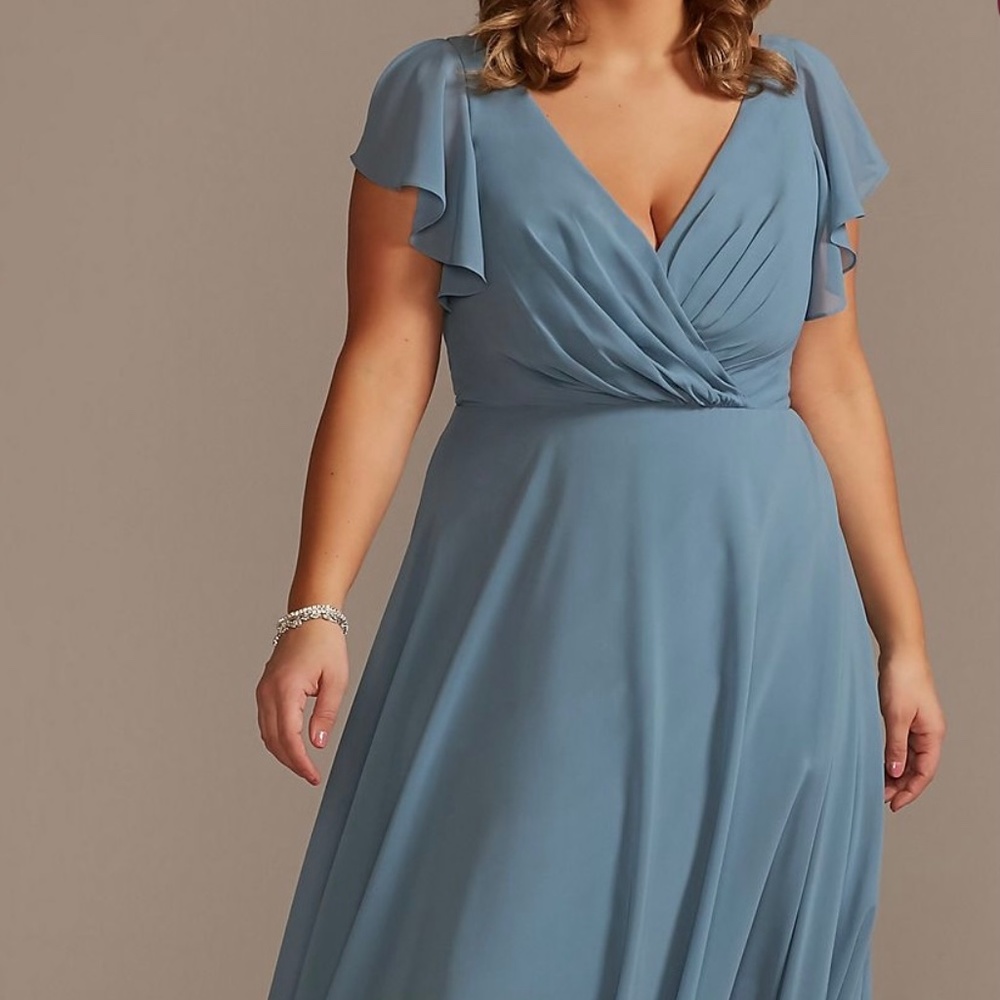 David’s Bridal- Long Flutter Sleeve Full Skirt- Size 14